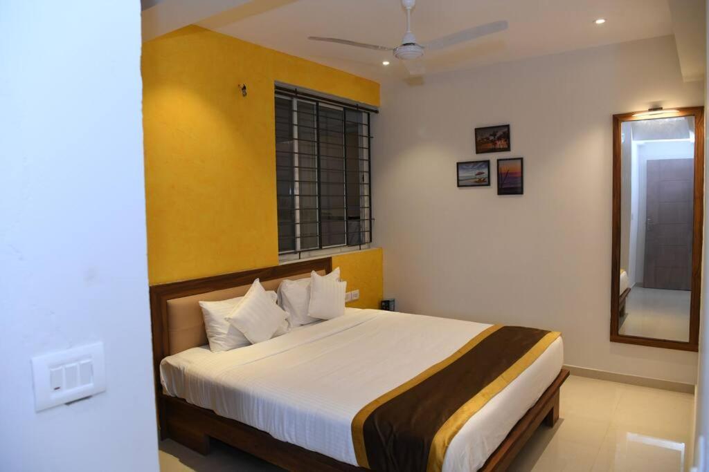 Beach Heaven Deluxe Rooms & Serviced Apartments Suratakal Exterior photo